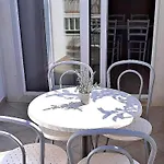 Mit Balkon In Strandnaehe By Interhome